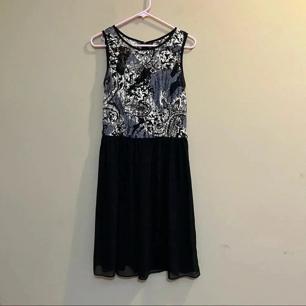 AB Studio Floral Fit & Flare Dress SZ 8 Black Sleeveless Round Neck Belt…